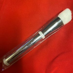 IT Skin Smoothing Complexion No 704